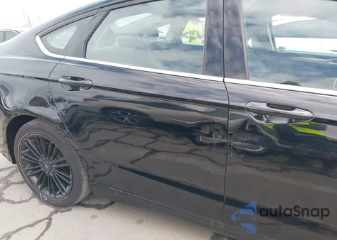 2017 Ford Fusion Se z USA, uszkodzony, nr VIN 3FA6P0HDXHR299477